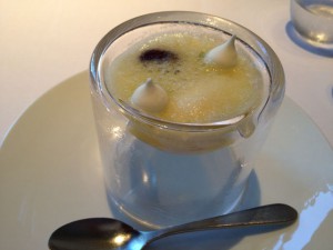 熊本県産メロンのスープ