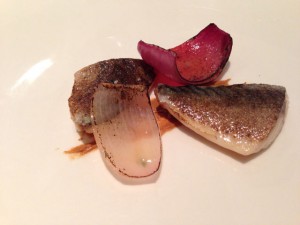 The sauce of pine nuts Grilled mackerel
