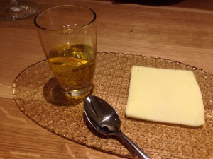 パン用の発酵バターとオリーブオイル