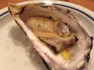 広島産岩牡蠣