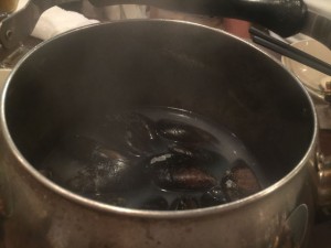 北海道産　ムール貝の貝賊やかん焼き